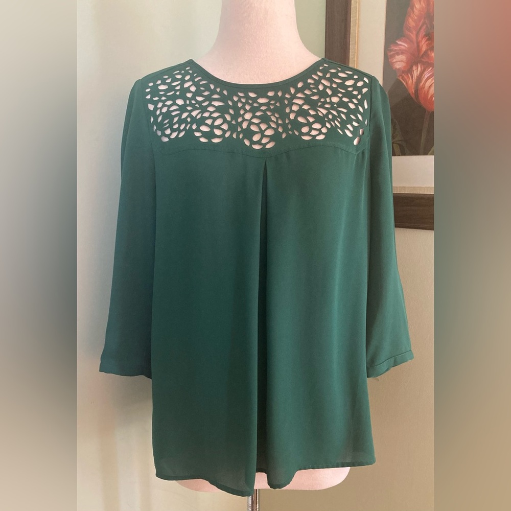 Anthropologie HD in Paris Cutout Blouse Top green size 4 S